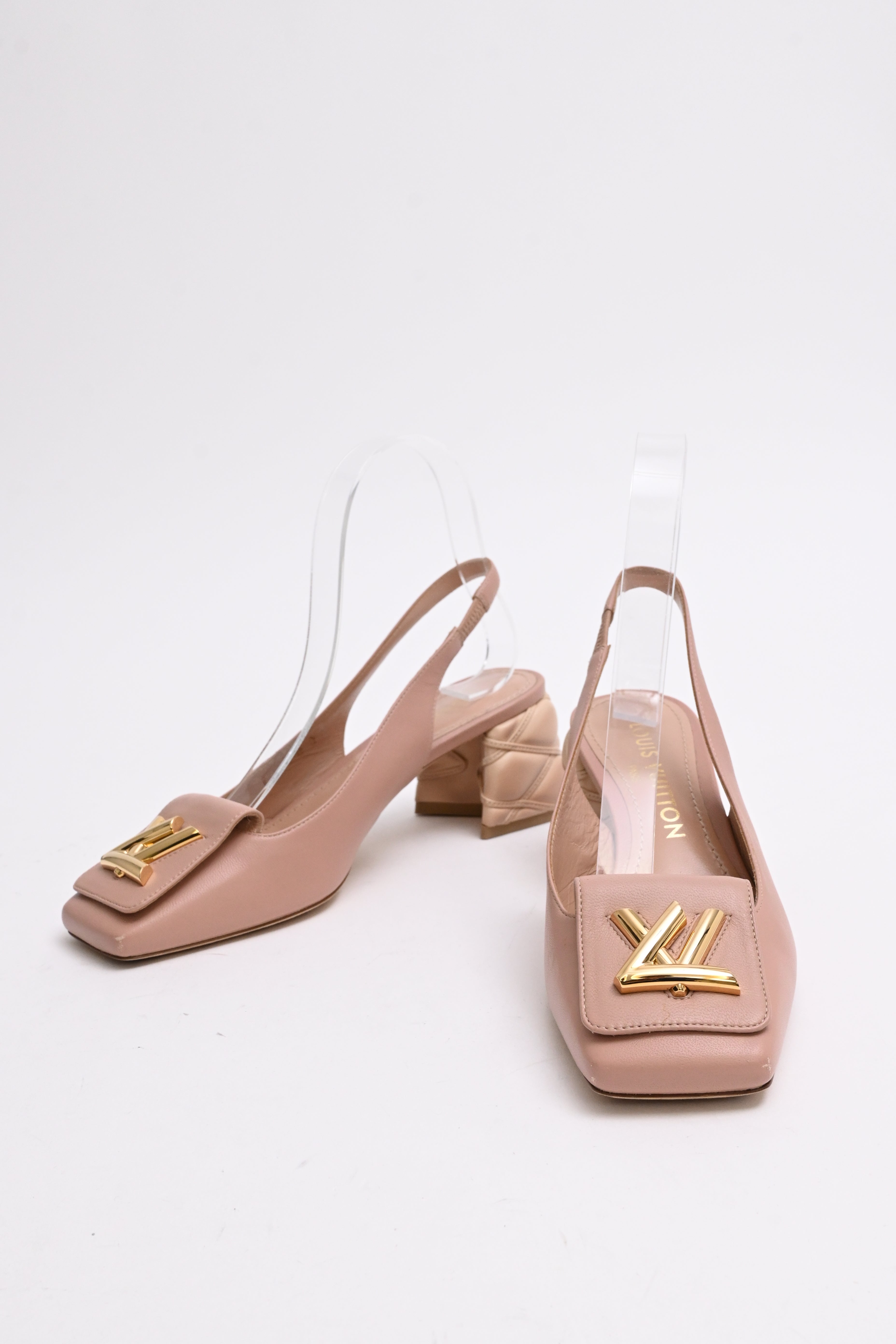 WS9022] Louis Vuitton | Mid Heel Pump