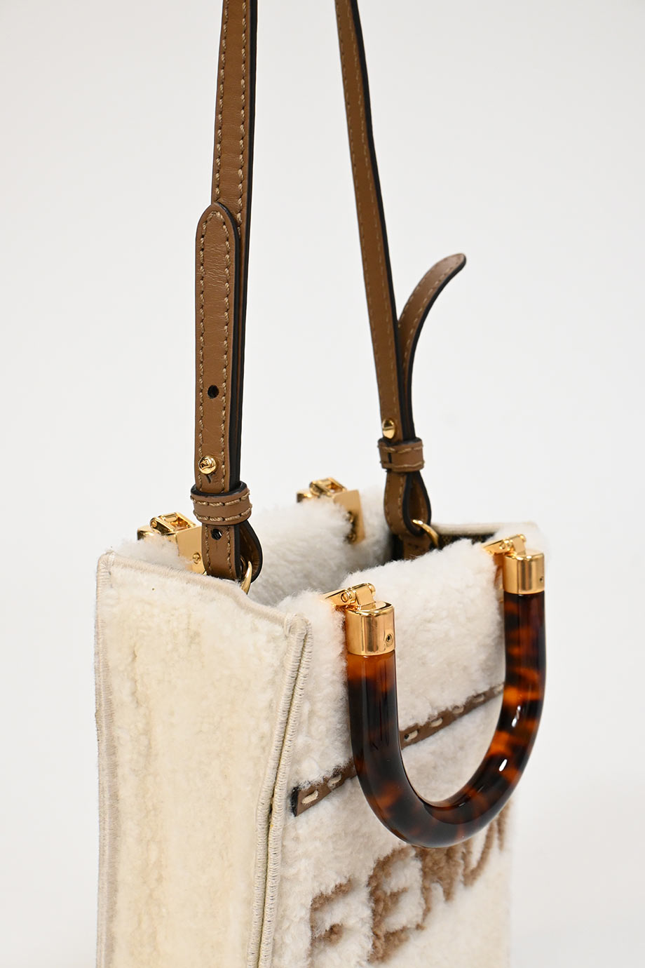 WB7858] Fendi | Cross-Body Bag