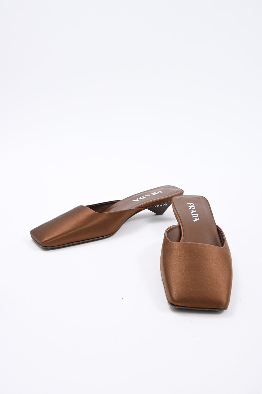 WS8874] Prada | Mules