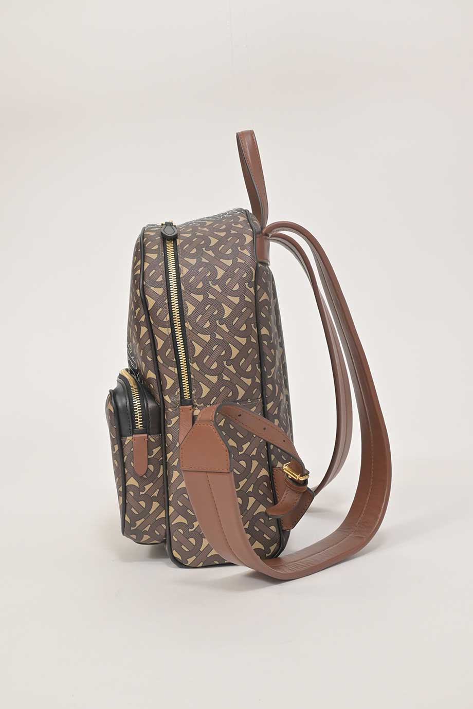 burberry monogram leather backpack TB Backpack/Daypack PVC Brown P14425 way zip closure Exterior zip pockets Laptop compartment Hand Burberry Jacquard Monogram TB Jett