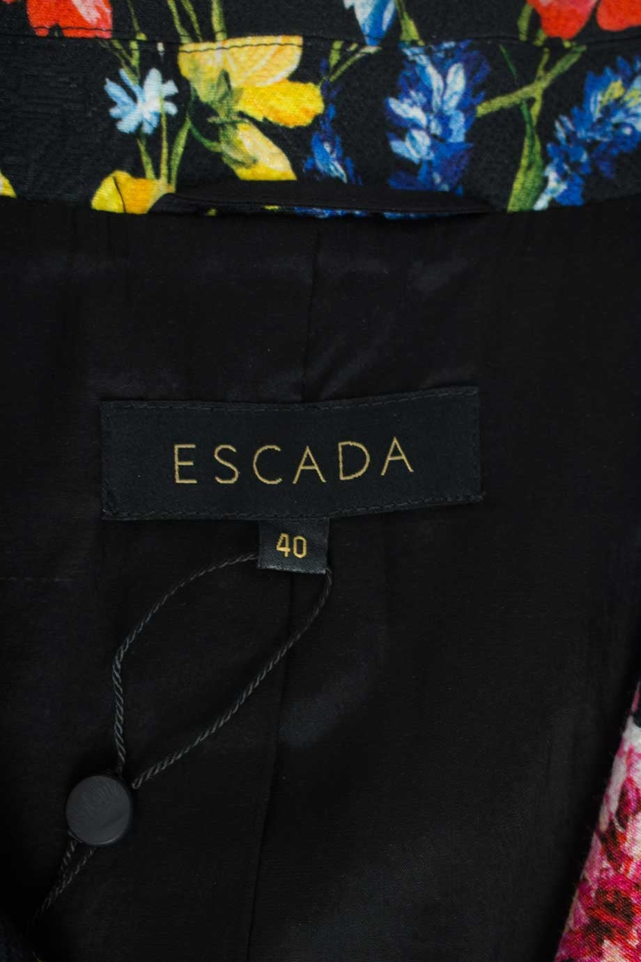 u1330_ww11857_escada_5.jpg