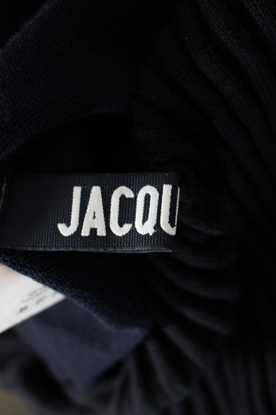 u1520_ww14152_jacquemus_3.jpg