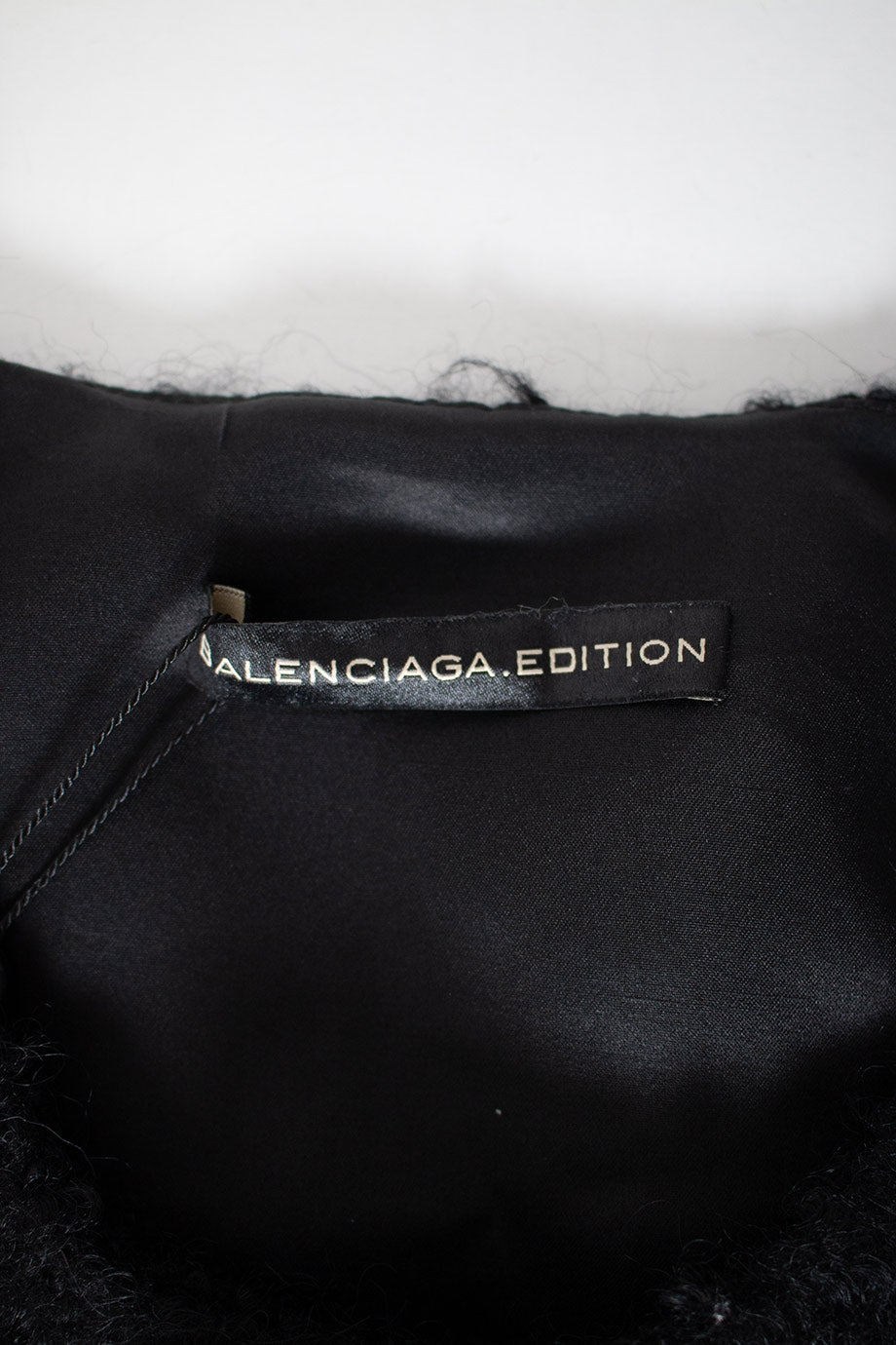 u2246_ww18866_balenciaga_5.jpg