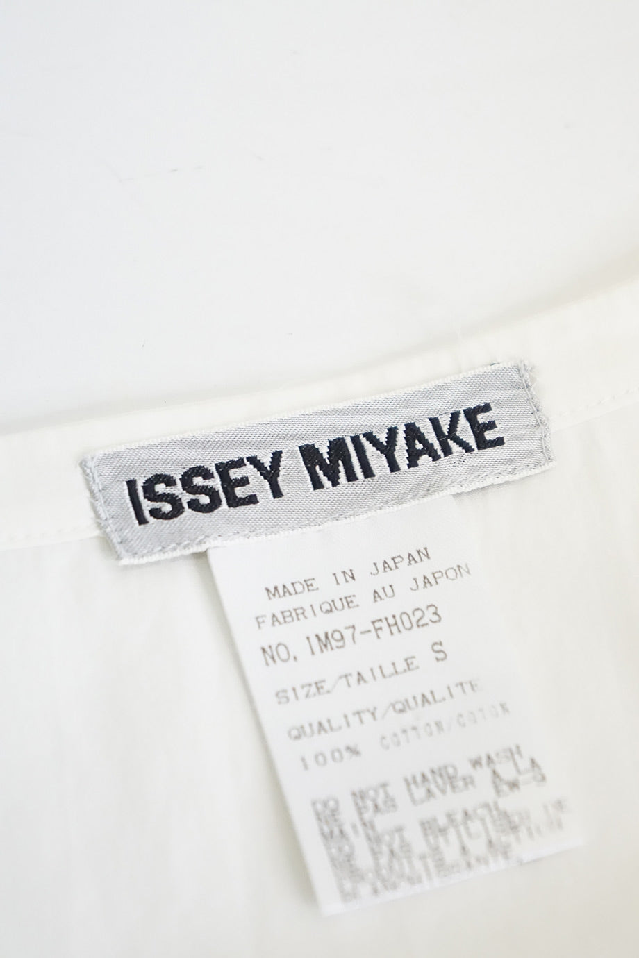 u2536_ww20631_issey_miyake_4.jpg