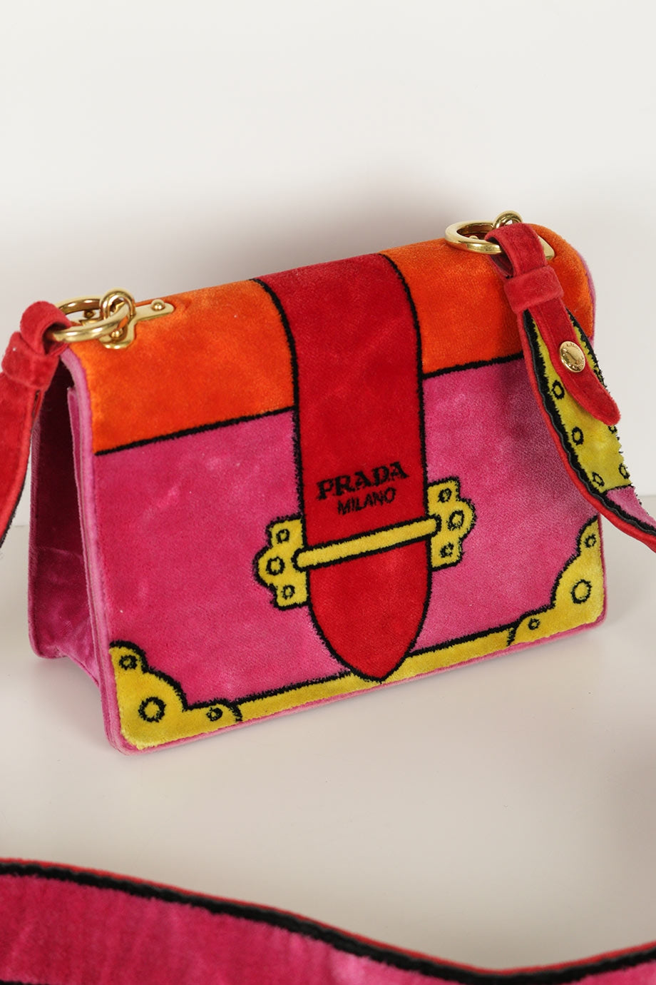 u2655_wb3722_prada_5.jpg