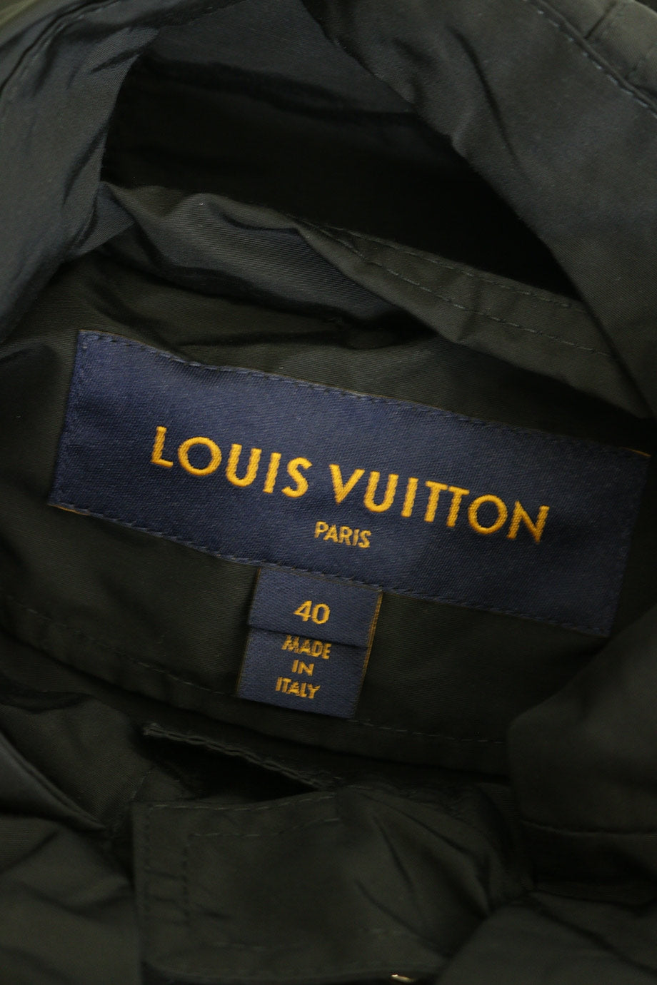 u2697_ww21164_louis_vuitton_4.jpg