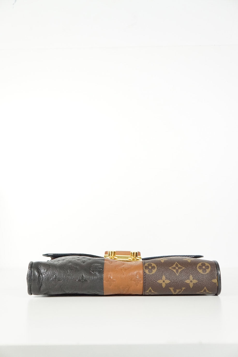 u2787_wb3879_louis_vuitton_4.jpg