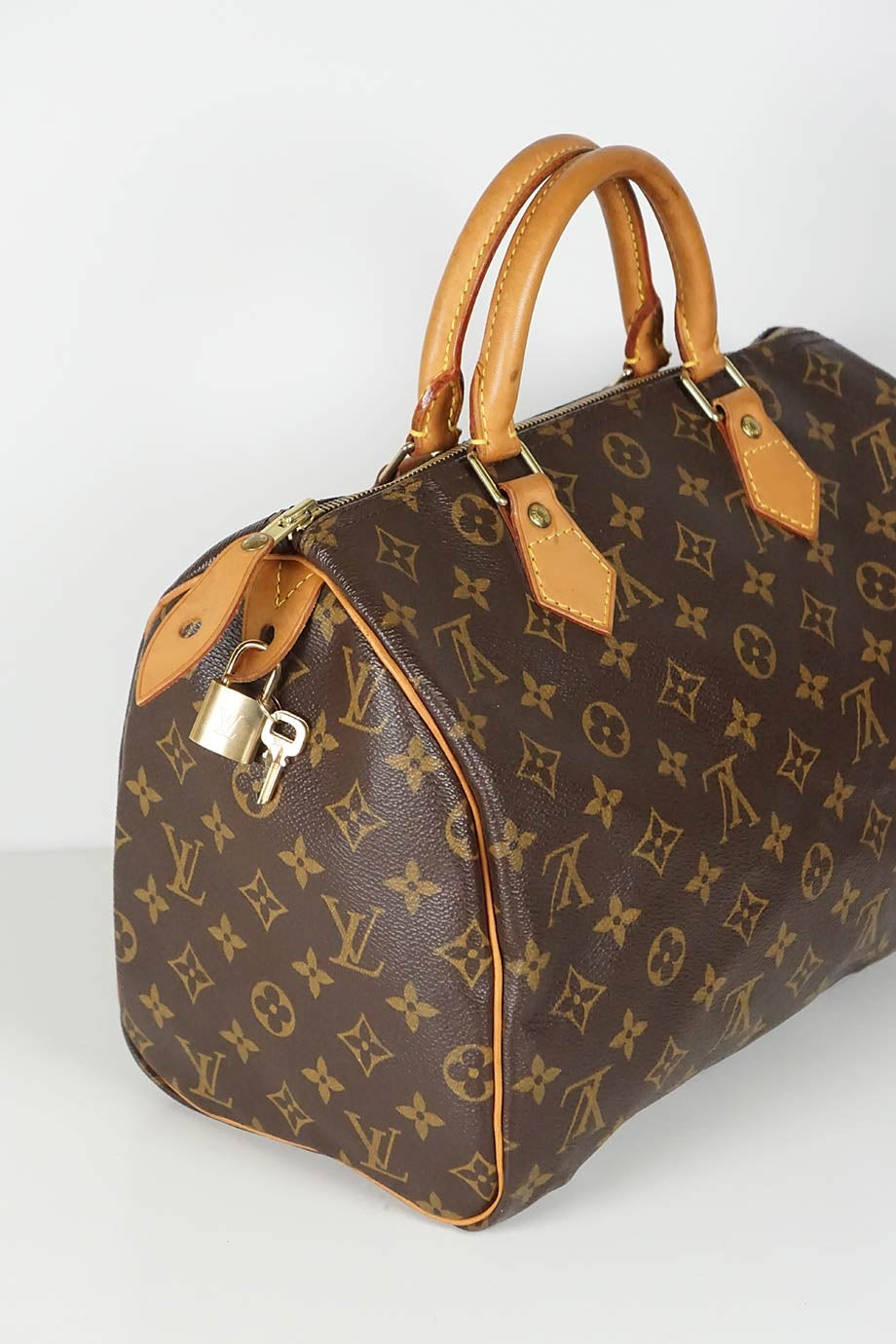 u2873_wb3907_louis_vuitton_4.jpg