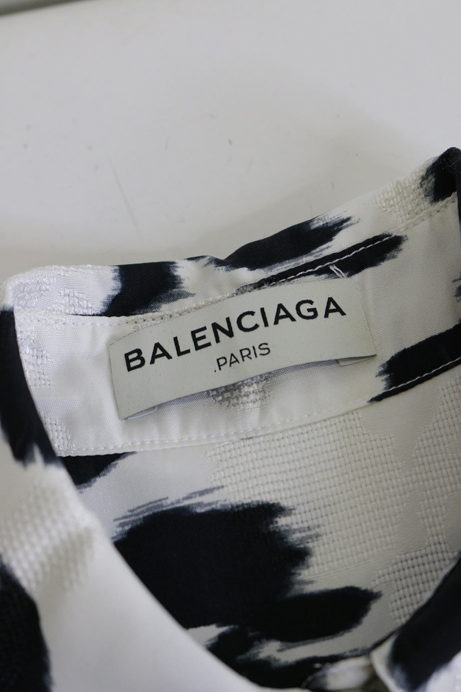 u2877_ww21899_balenciaga_4.jpg