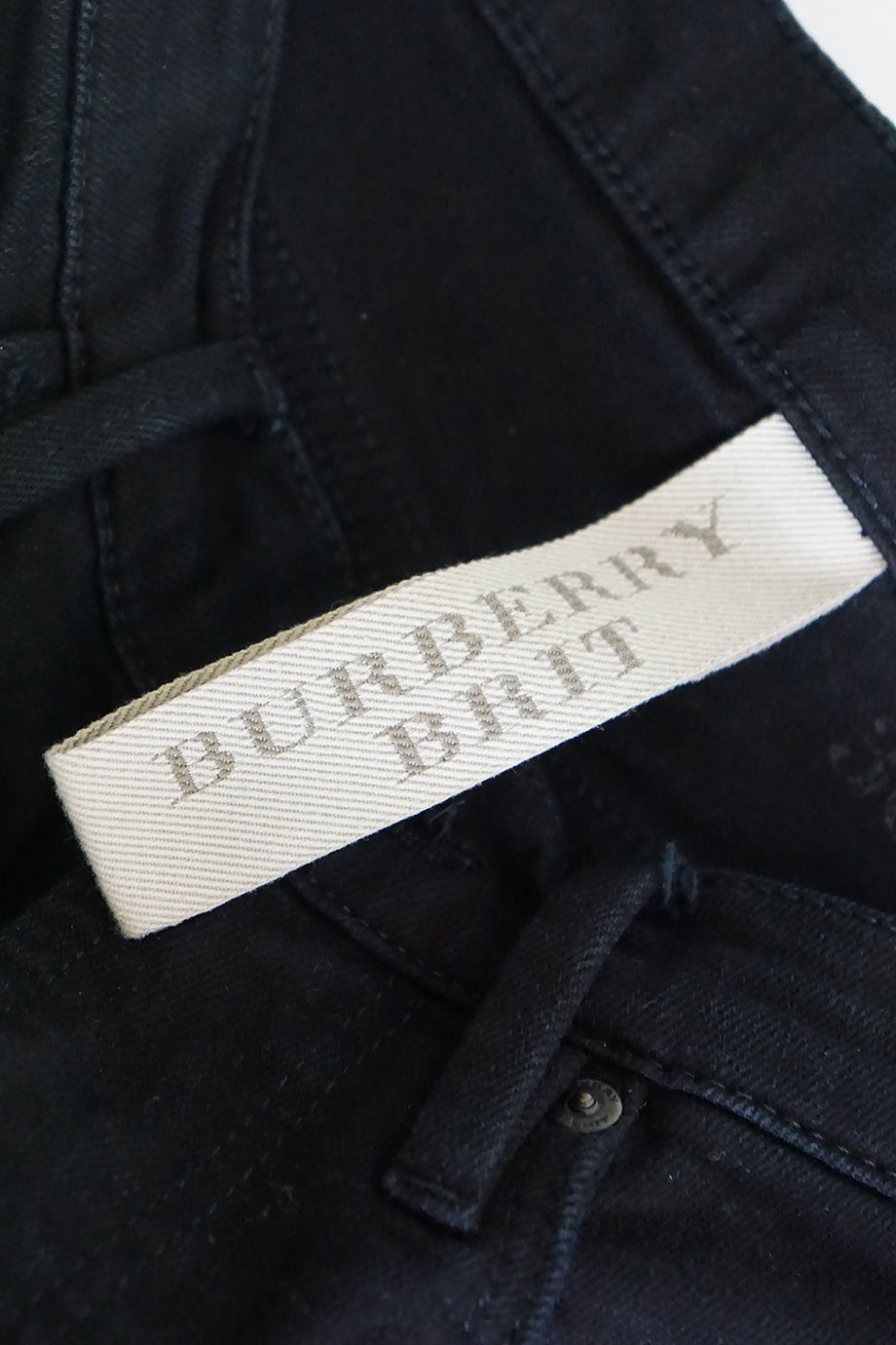 u2931_ww22237_burberry_4.jpg