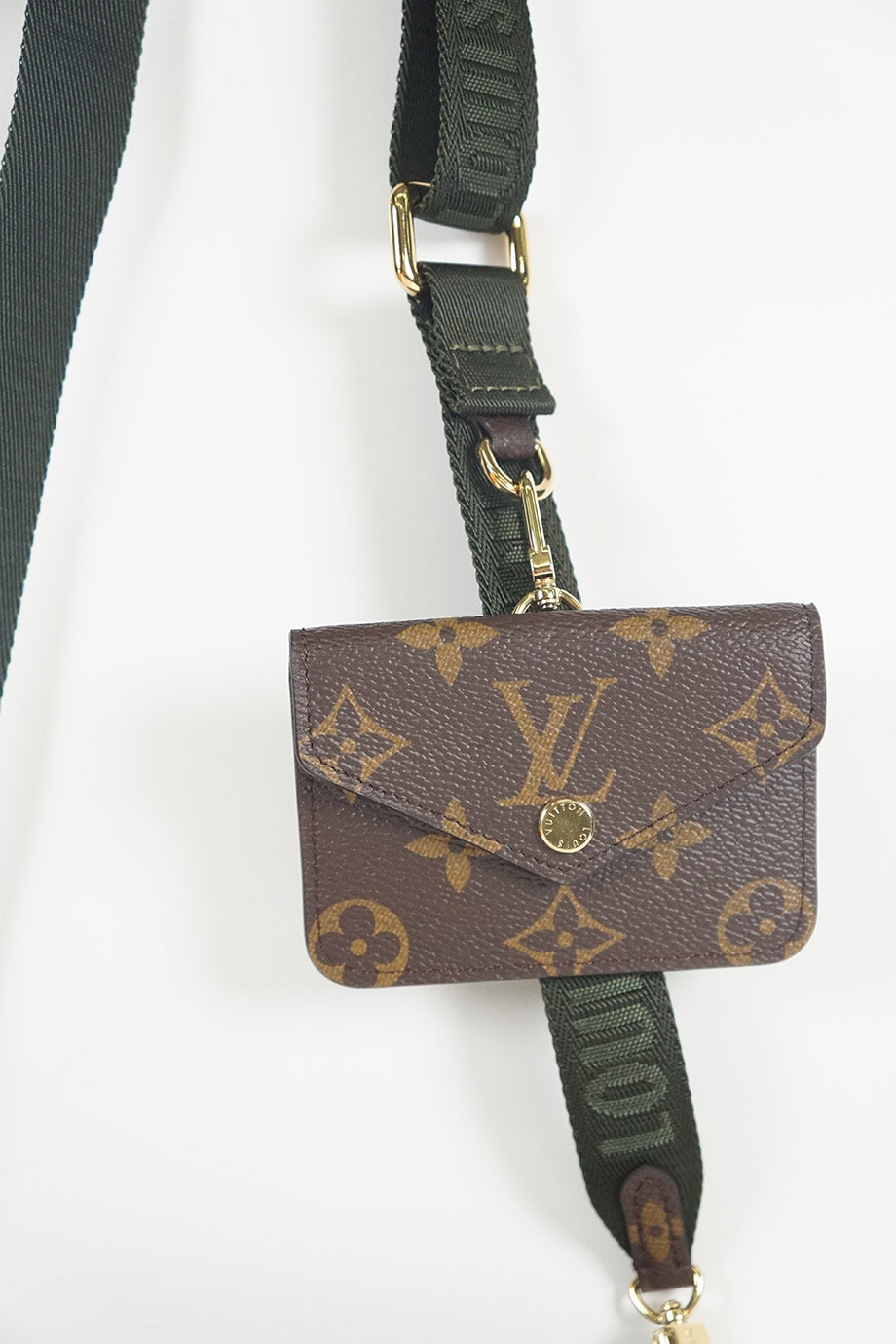 u2963_wb4068_louis_vuitton_4.jpg