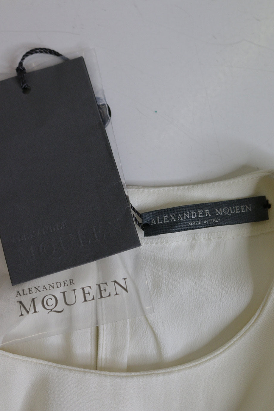 u3003_ww22584_alexander_mcqueen_3.jpg