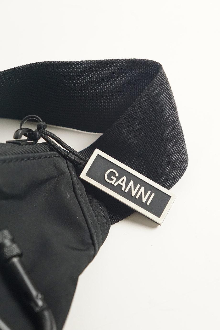 u3006_wb4105_ganni_4.jpg