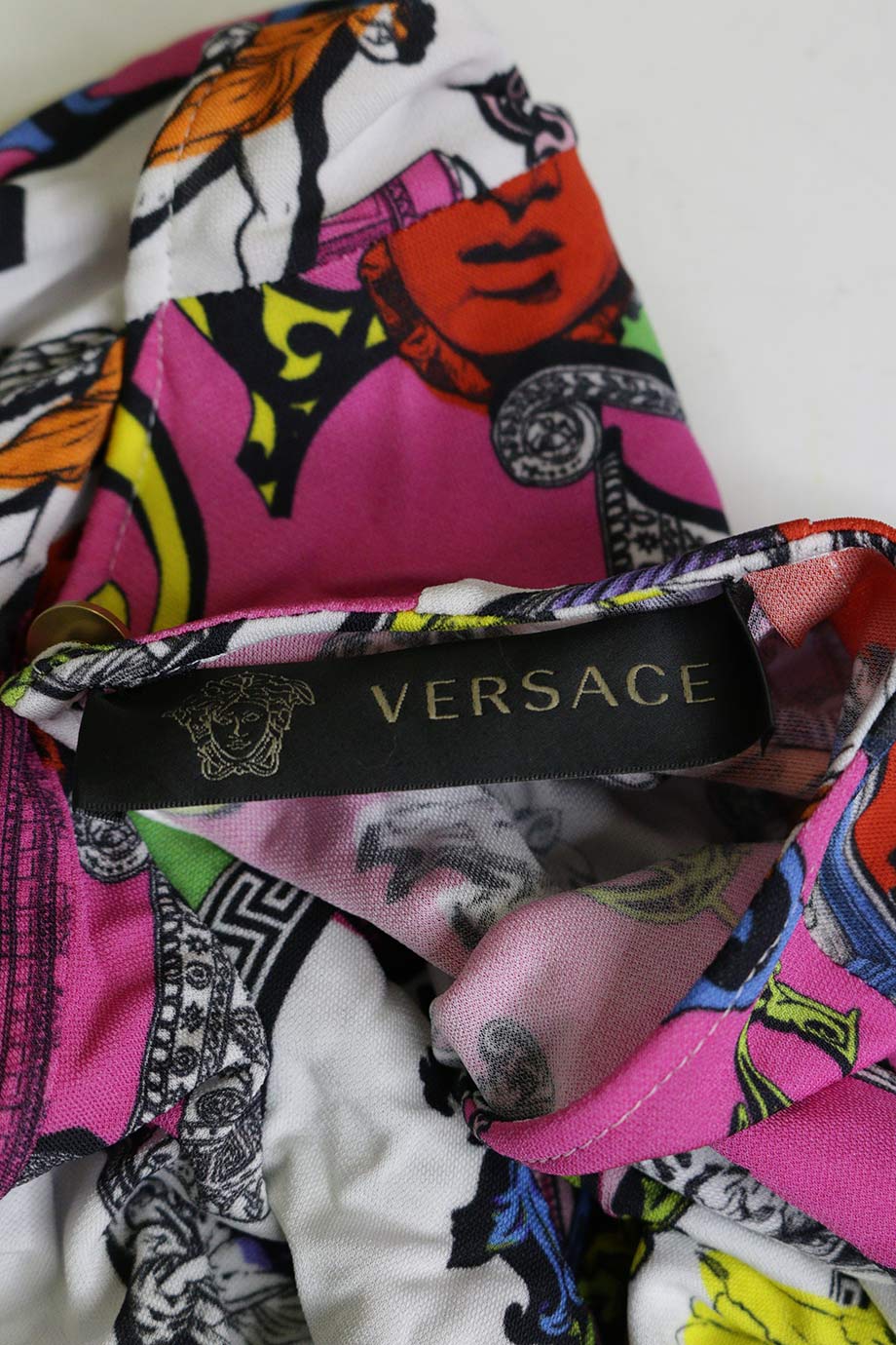 u3020_ww22688_versace_5.jpg