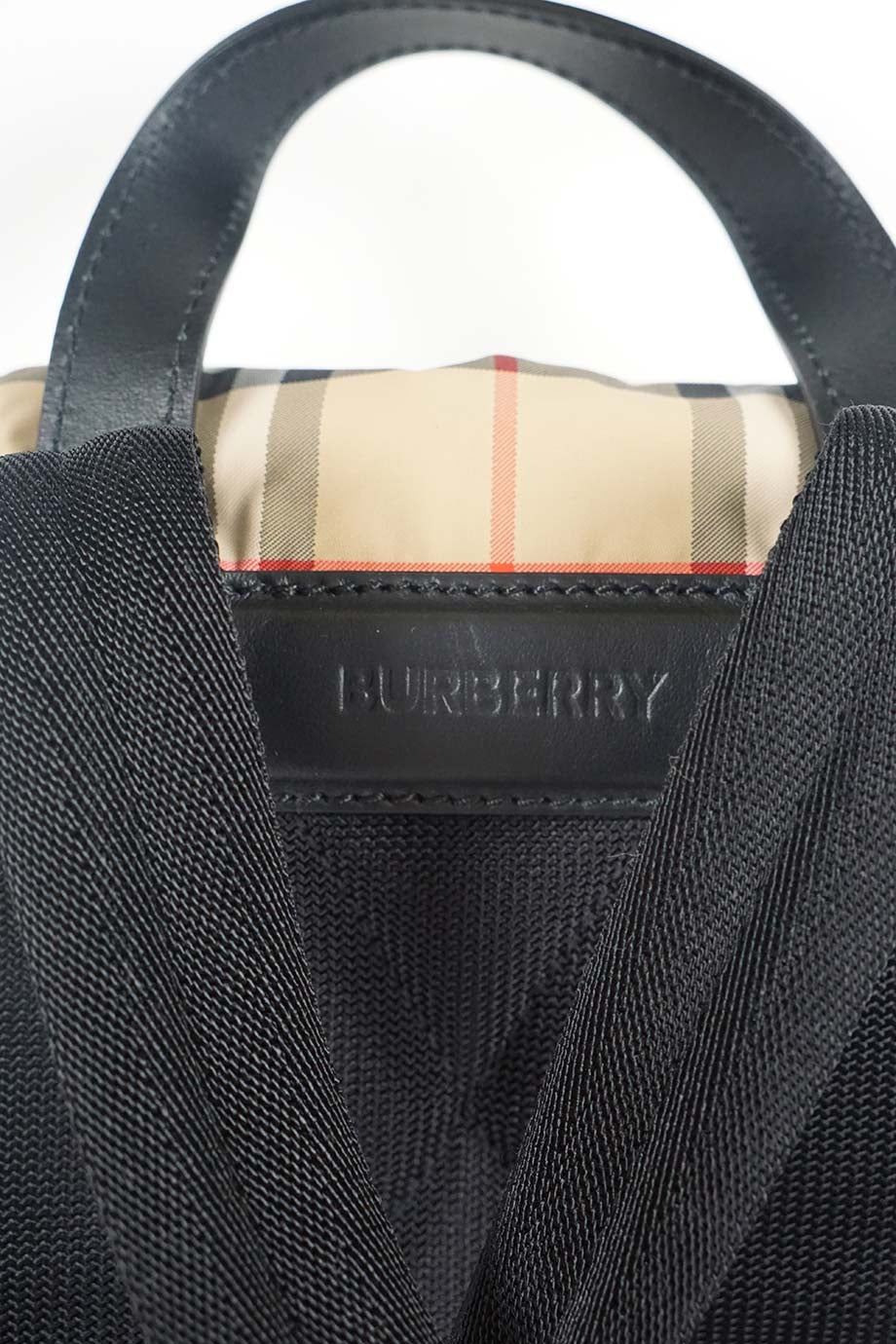 u3041_wb4119_burberry_4.jpg