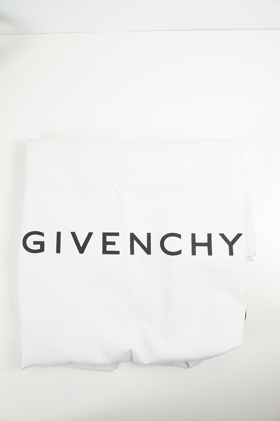 u3075_wb4193_givenchy_8.jpg