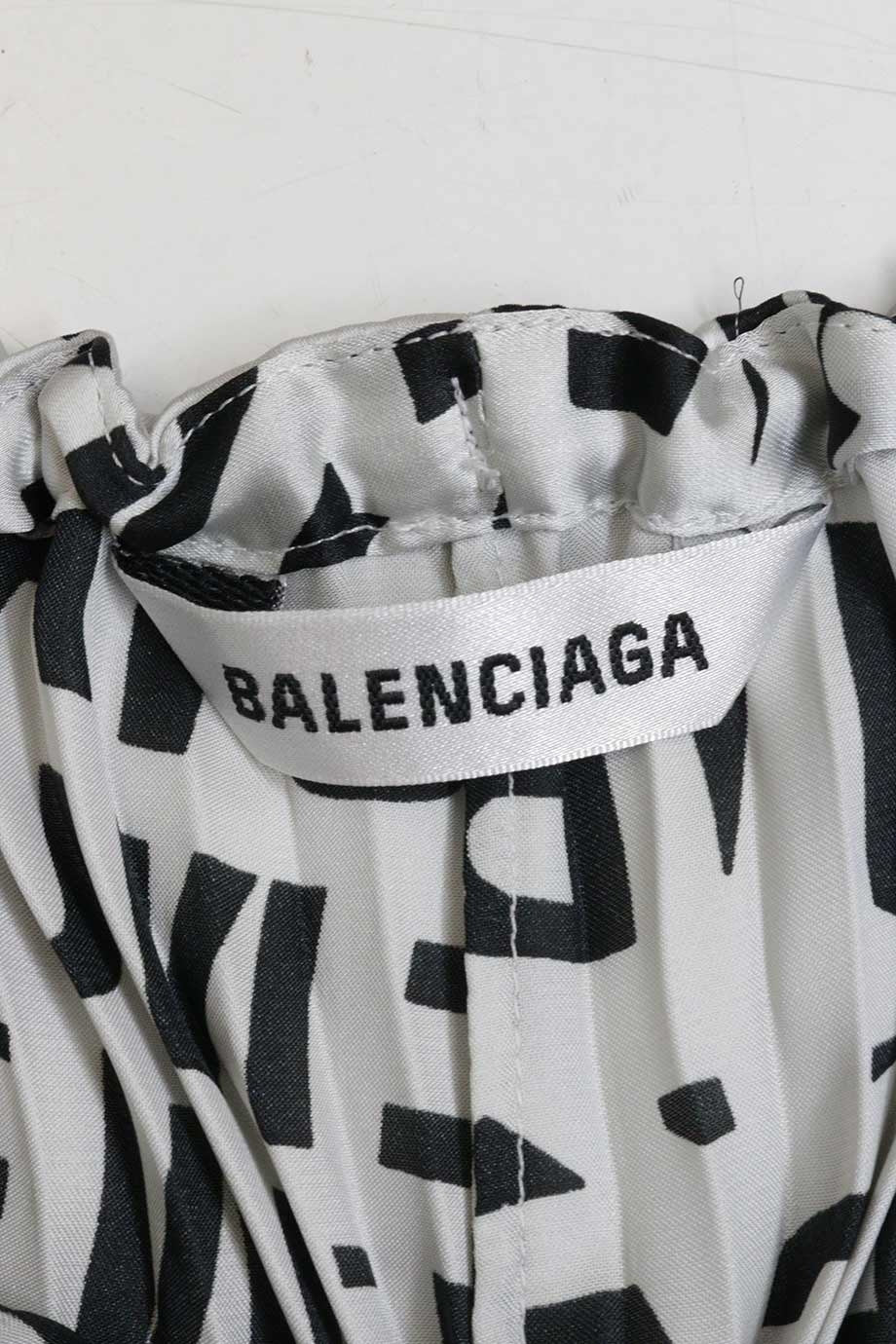 u3092_ww22963_balenciaga_3.jpg