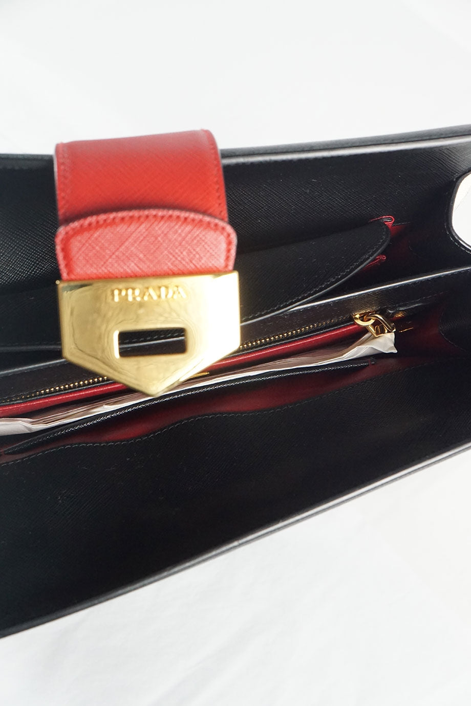 u3200_wb4255_prada_7.jpg