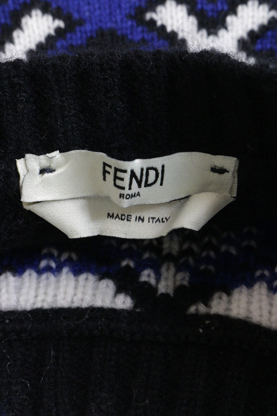 u3300_ww24219_fendi_3.jpg