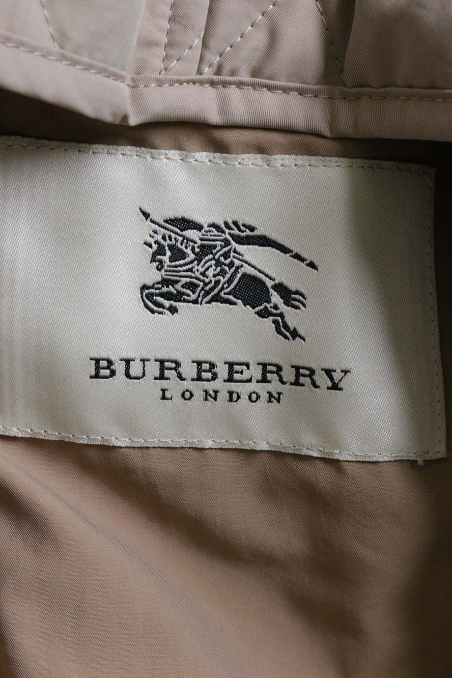 u3336_ww24418_burberry_4.jpg