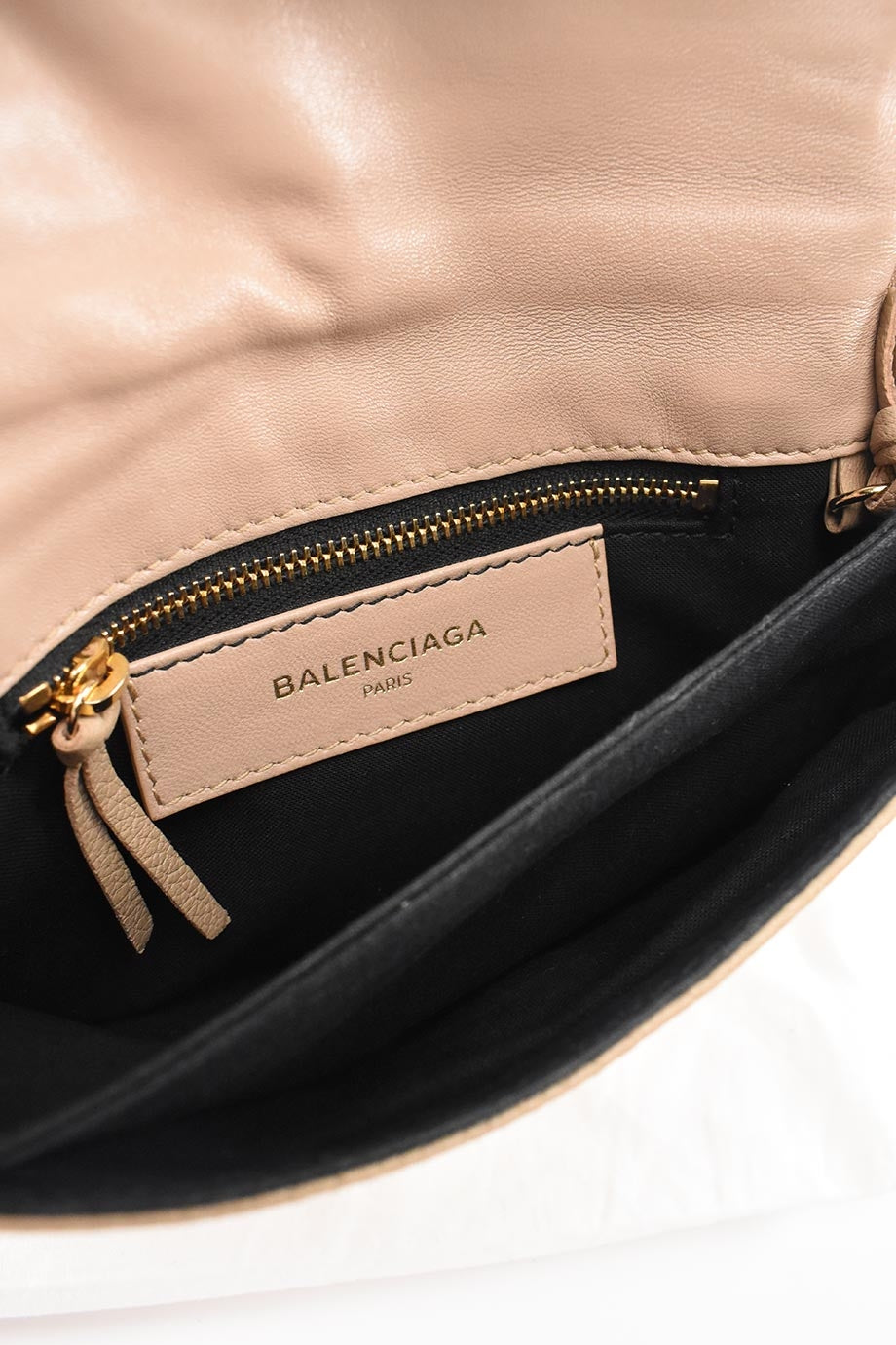 u3370_wb4384_balenciaga_6.jpg