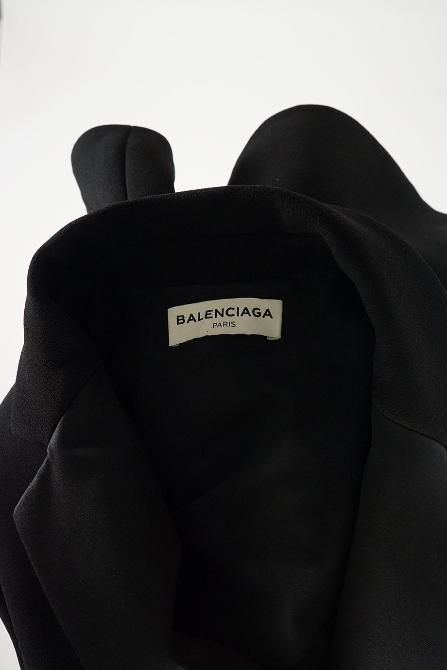 u3490_ww30343_balenciaga_3.jpg