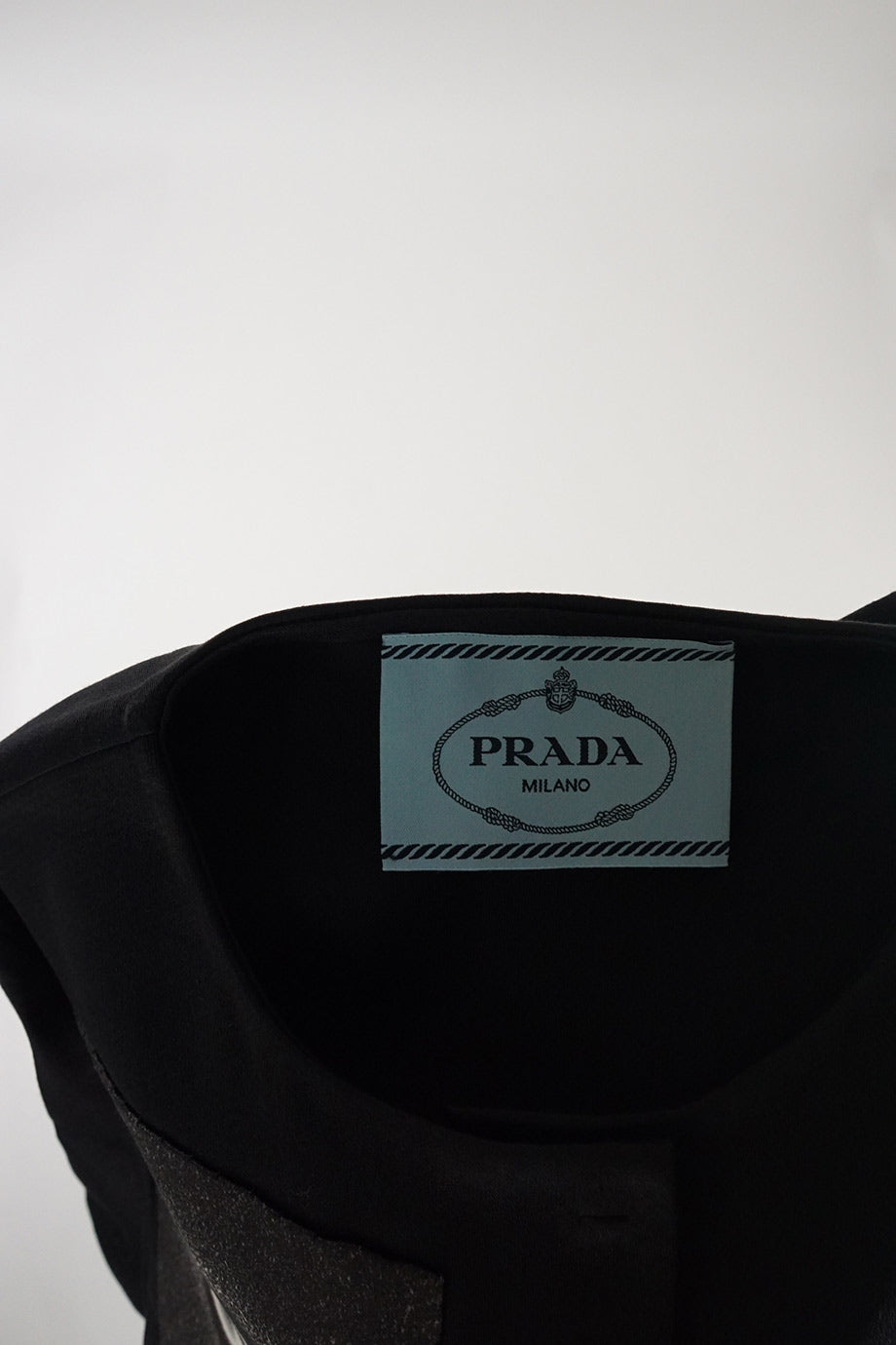 u3624_ww31006_prada_3.jpg