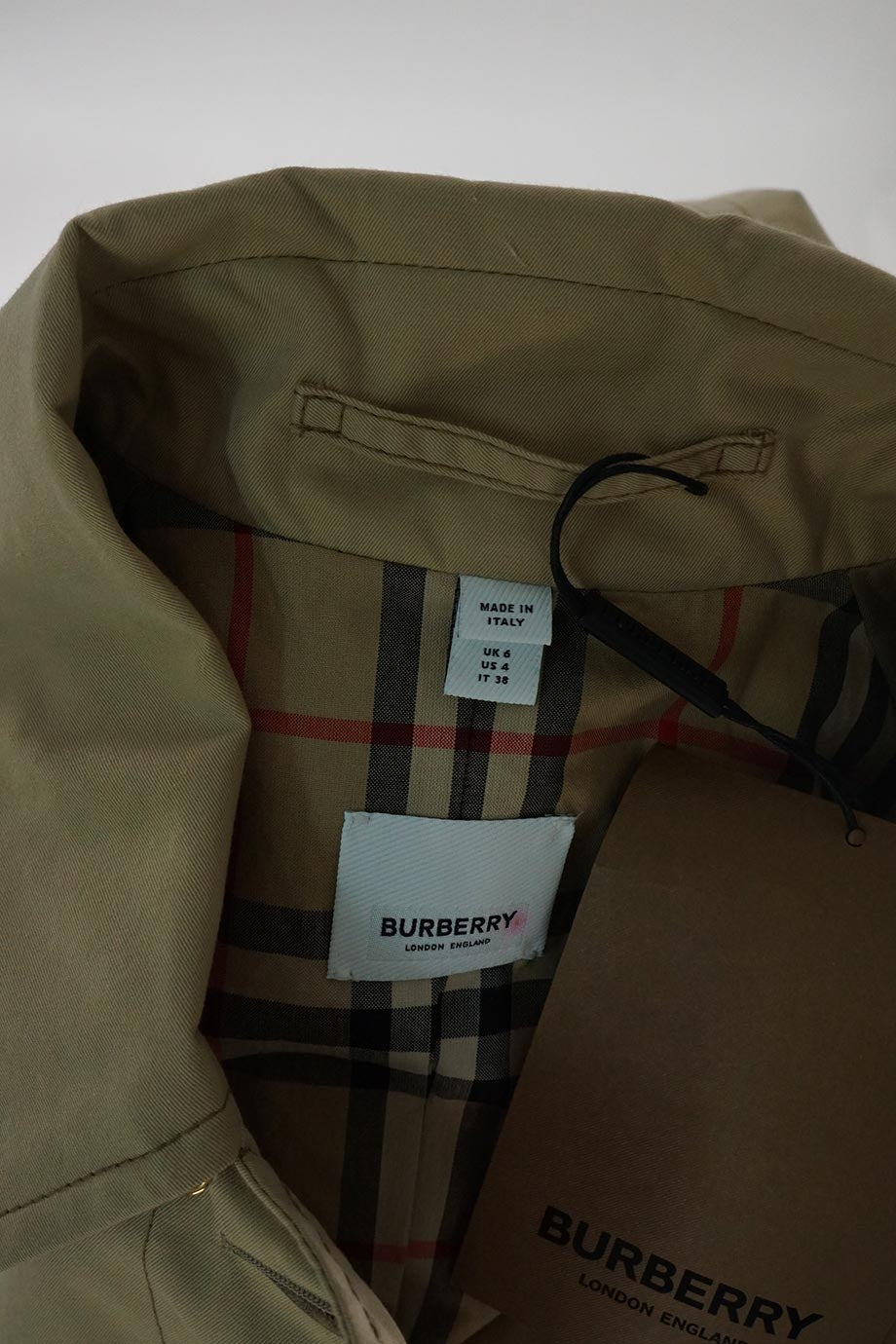 u3632_ww31036_burberry_3.jpg