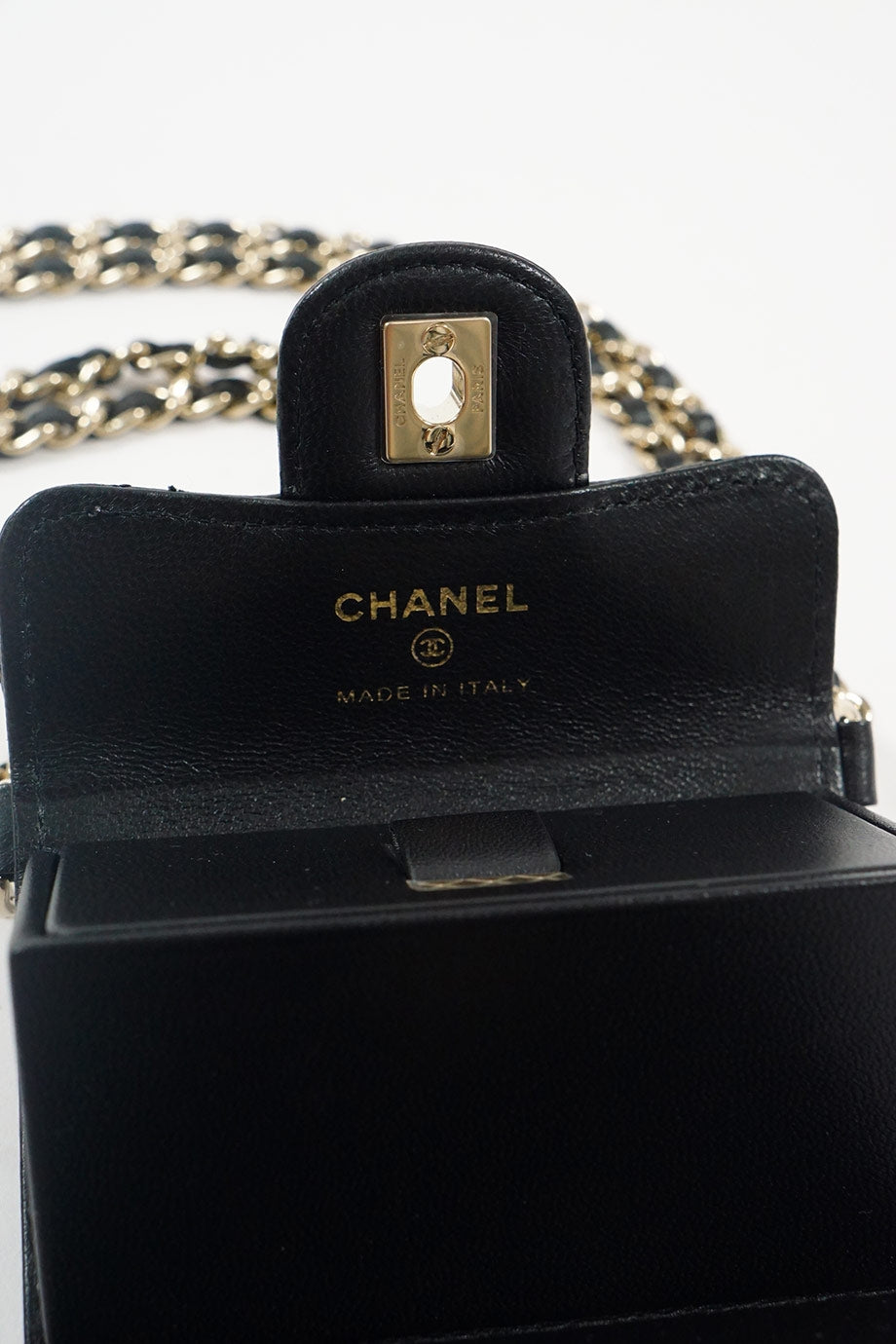 u3704_wb5110_chanel_7.jpg