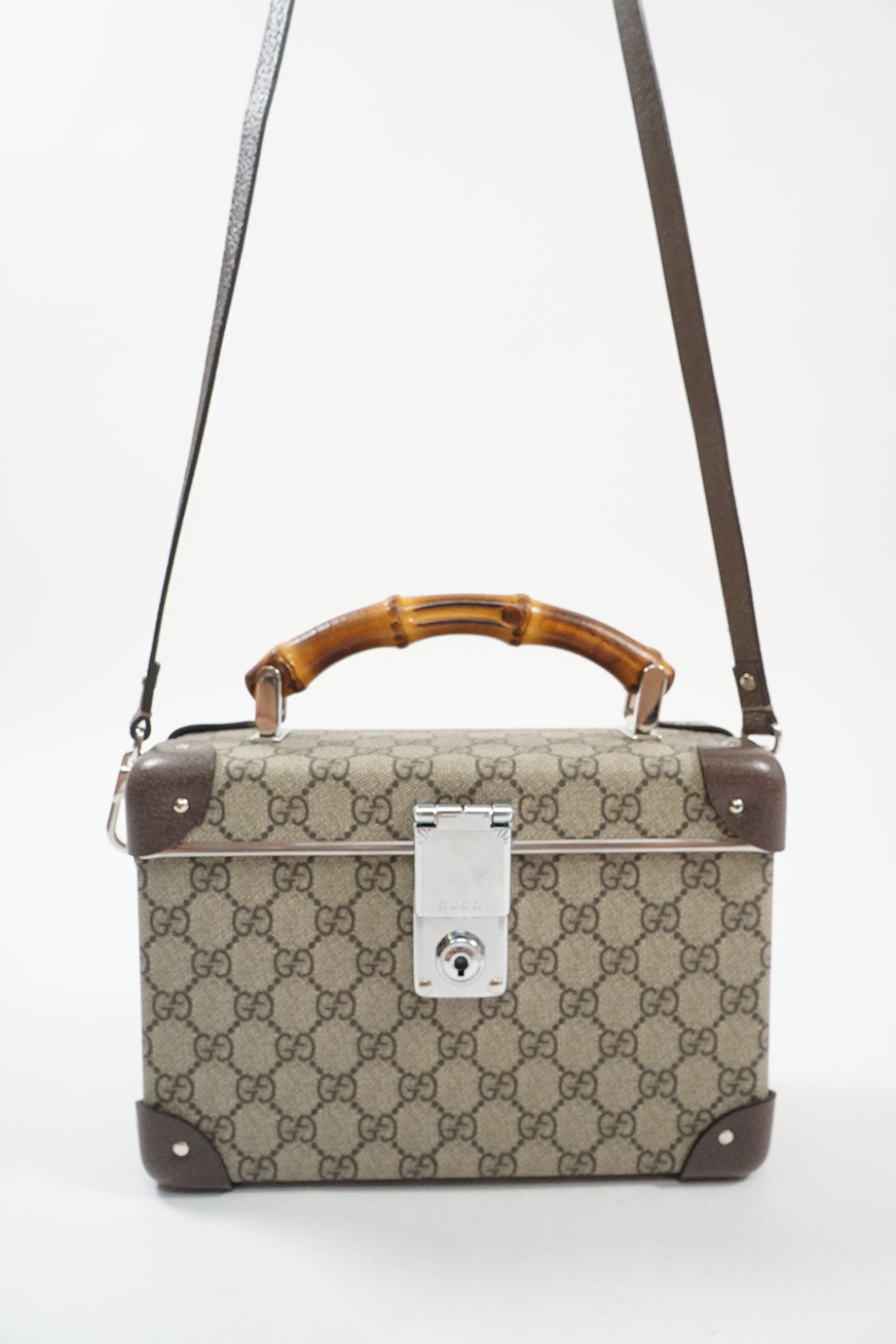 u3704_wb5113_louisvuitton_3.jpg