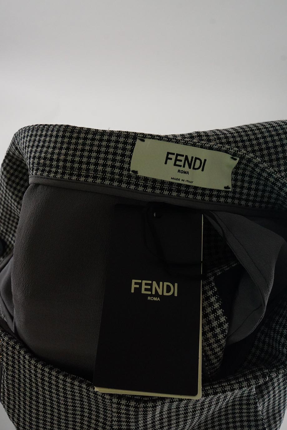 u3710_ww31449_fendi_3.jpg