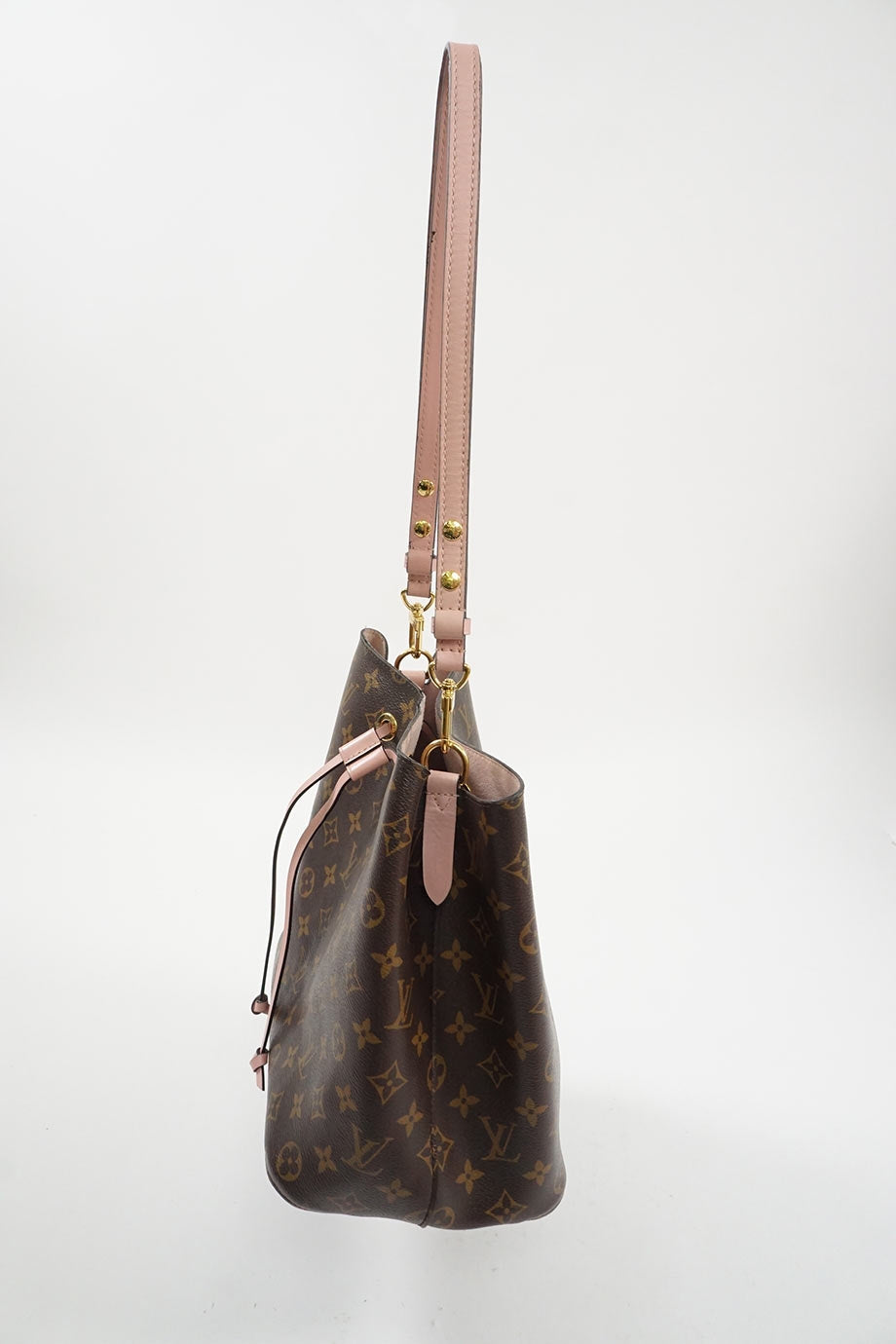 u3722_wb5143_louis_vuitton_4.jpg