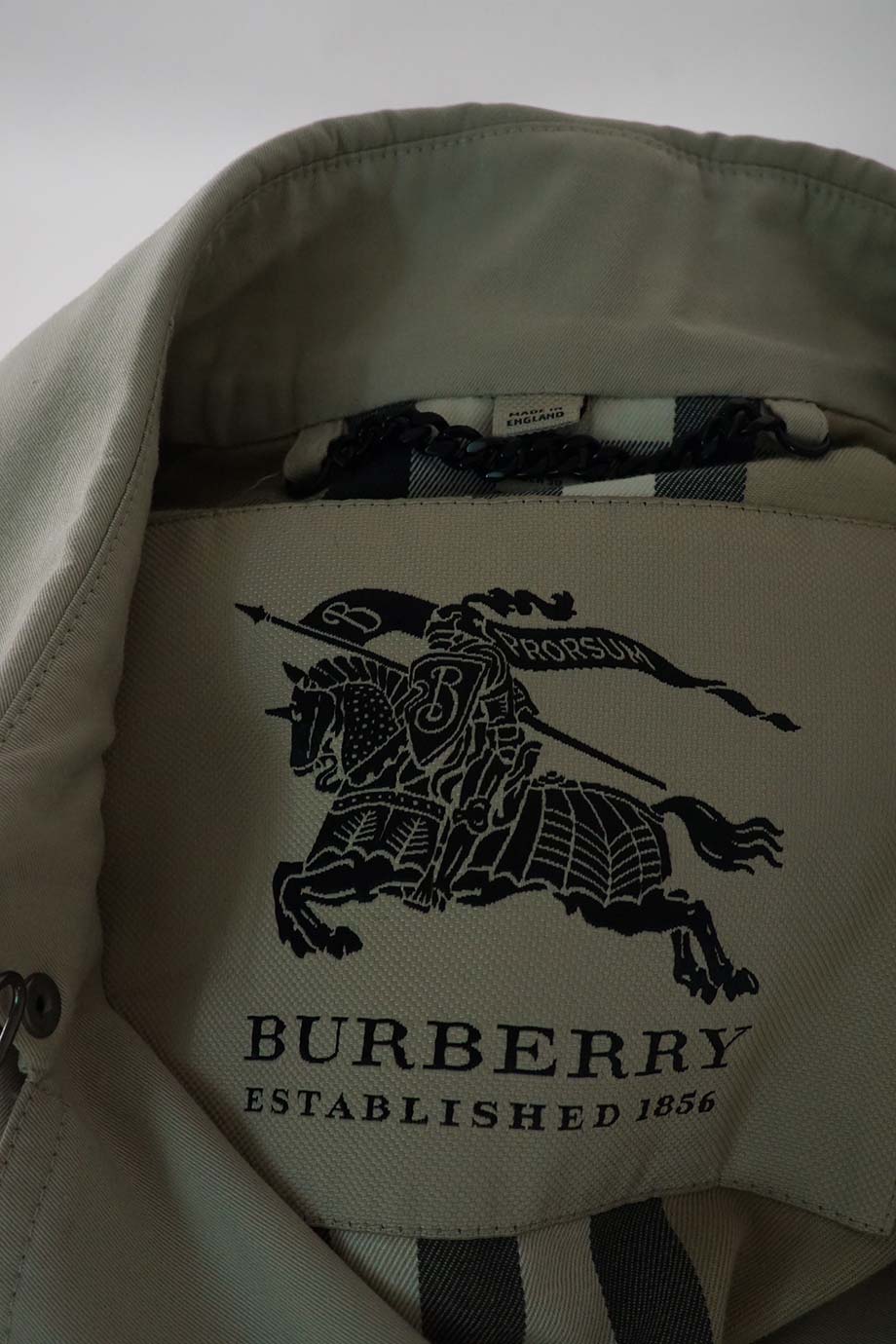 u3793_ww31673_burberry_3.jpg