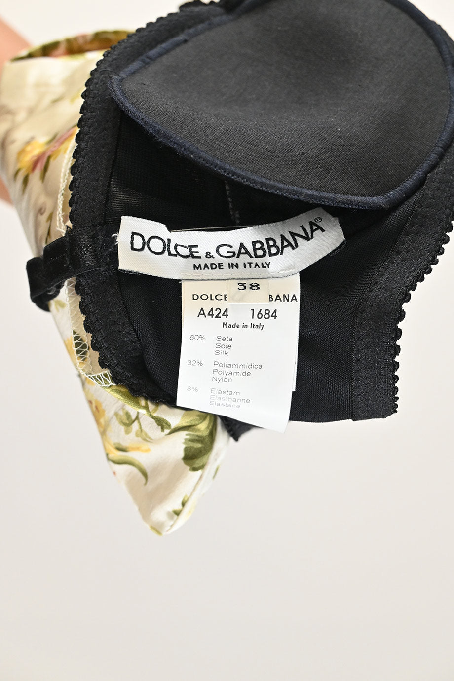 u3808_ww32240_dolce_gabbana_3.jpg