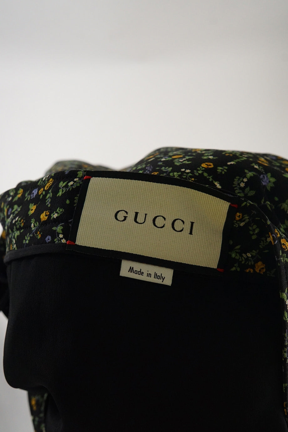 u3827_ww31788_gucci_3.jpg