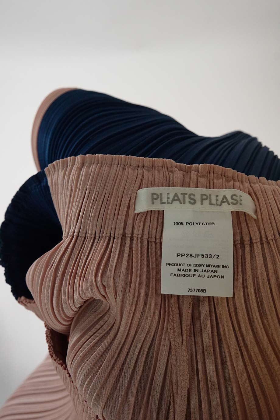 u3828_ww31802_pleats_please_3.jpg