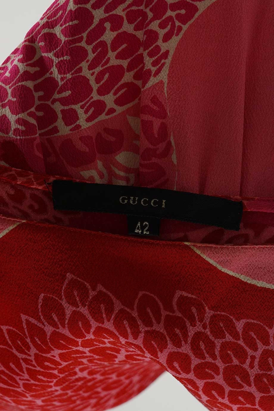 u3842_ww31863_gucci_3.jpg