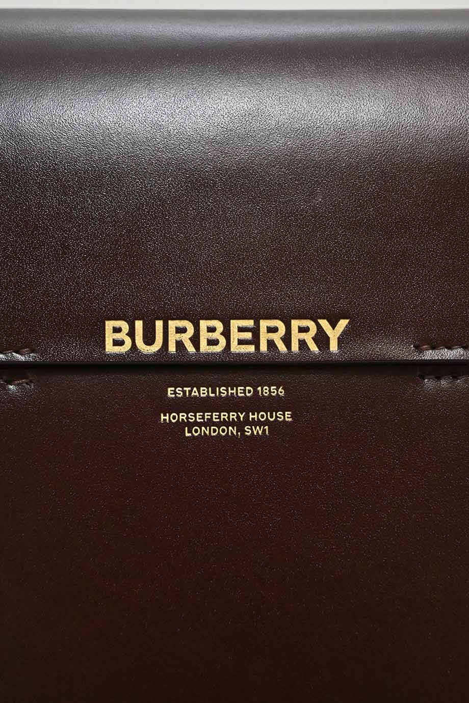 u3908_wb5270_burberry_8.jpg