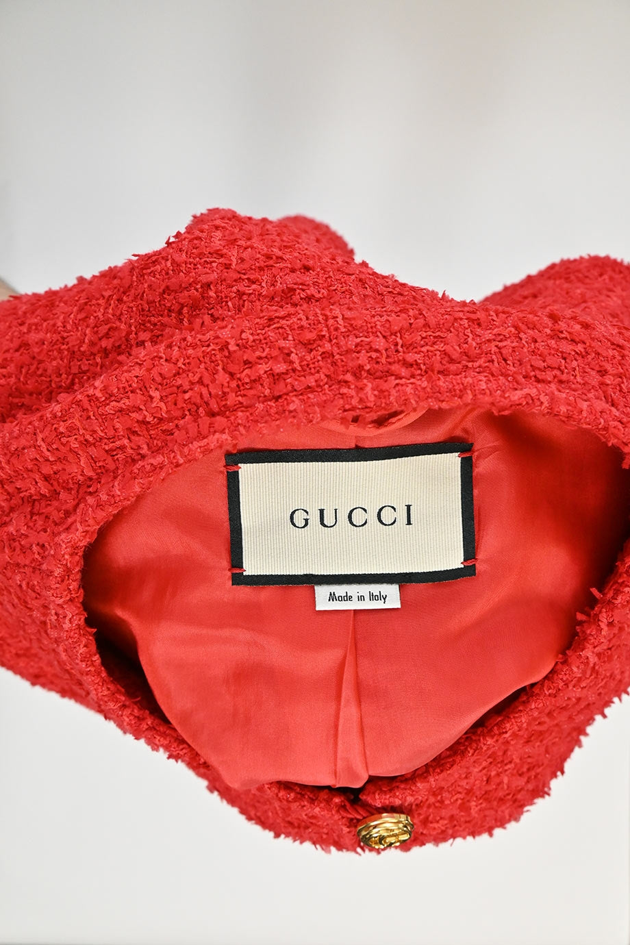 u3968_ww32677_gucci_3.jpg