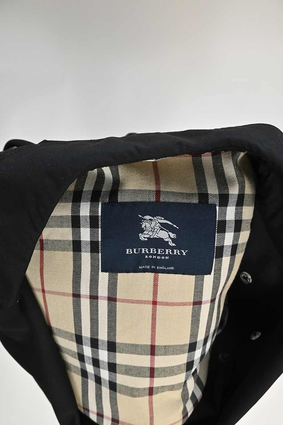 u4048_ww33130_burberry_3.jpg