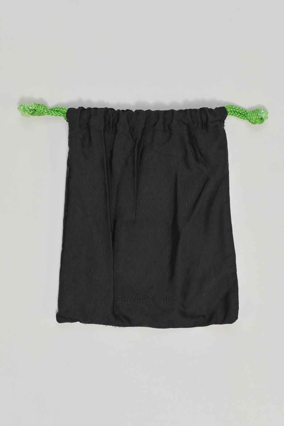 小物入れ Shanghai Tang Our signature cloud pattern adorns this season's long zipped