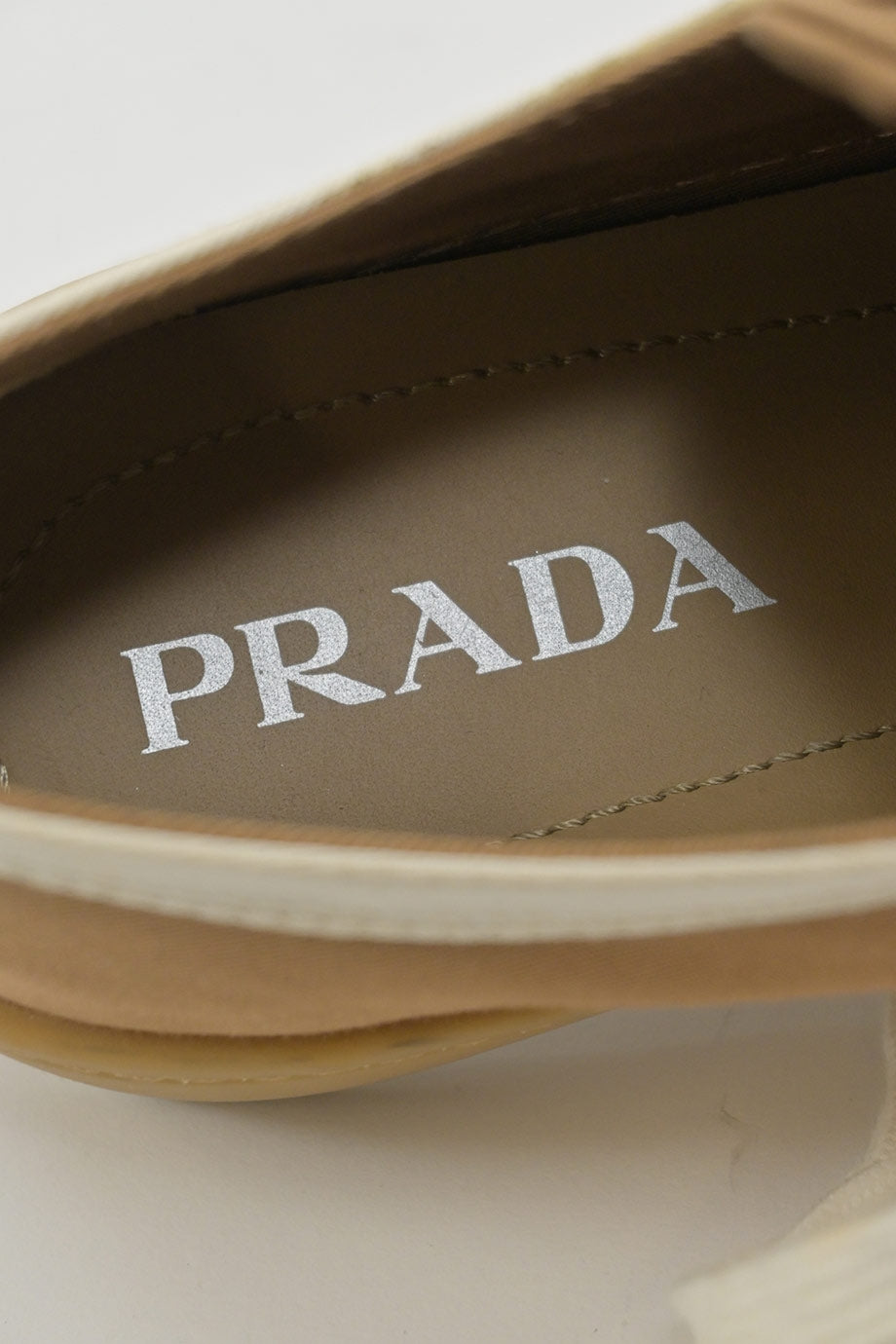 u4084_ws6620_prada_9.jpg