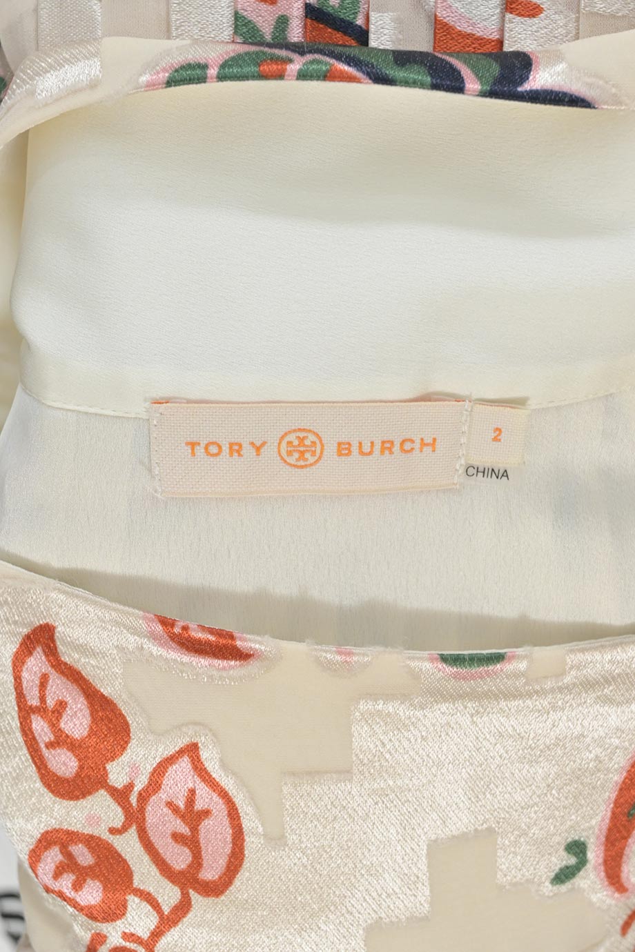 u4192_ww33915_tory_burch_4.jpg