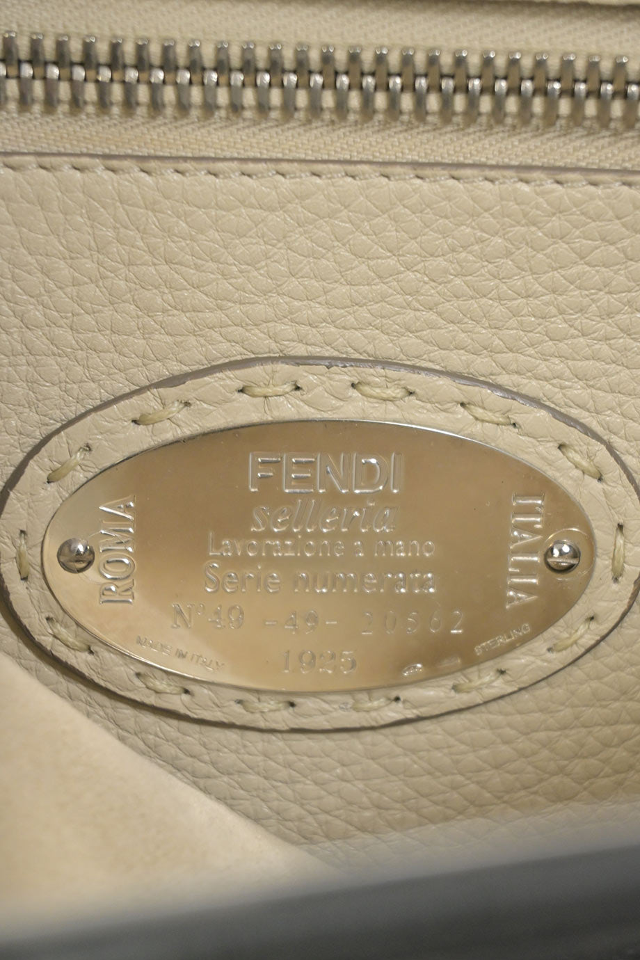 u4218_wb5519_fendi_8.jpg