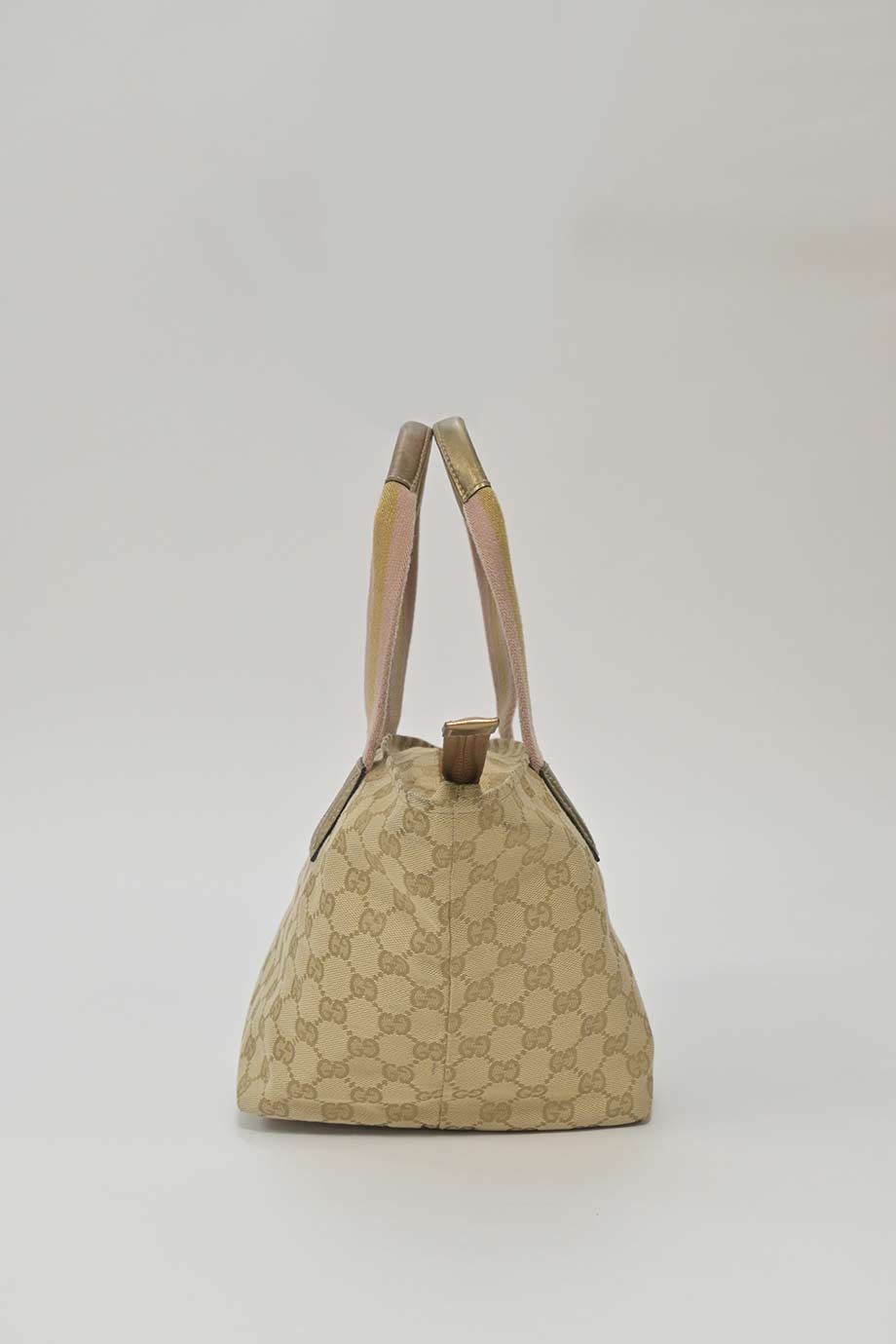 u4229_wb5527_gucci_3.jpg