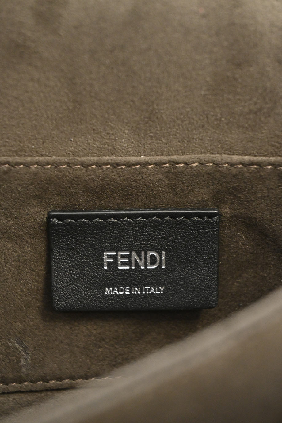 u4567_wb5842_fendi_19.jpg