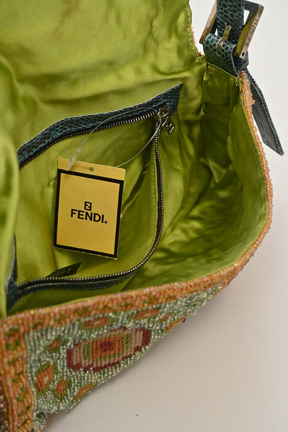 u4567_wb5848_fendi_11.jpg