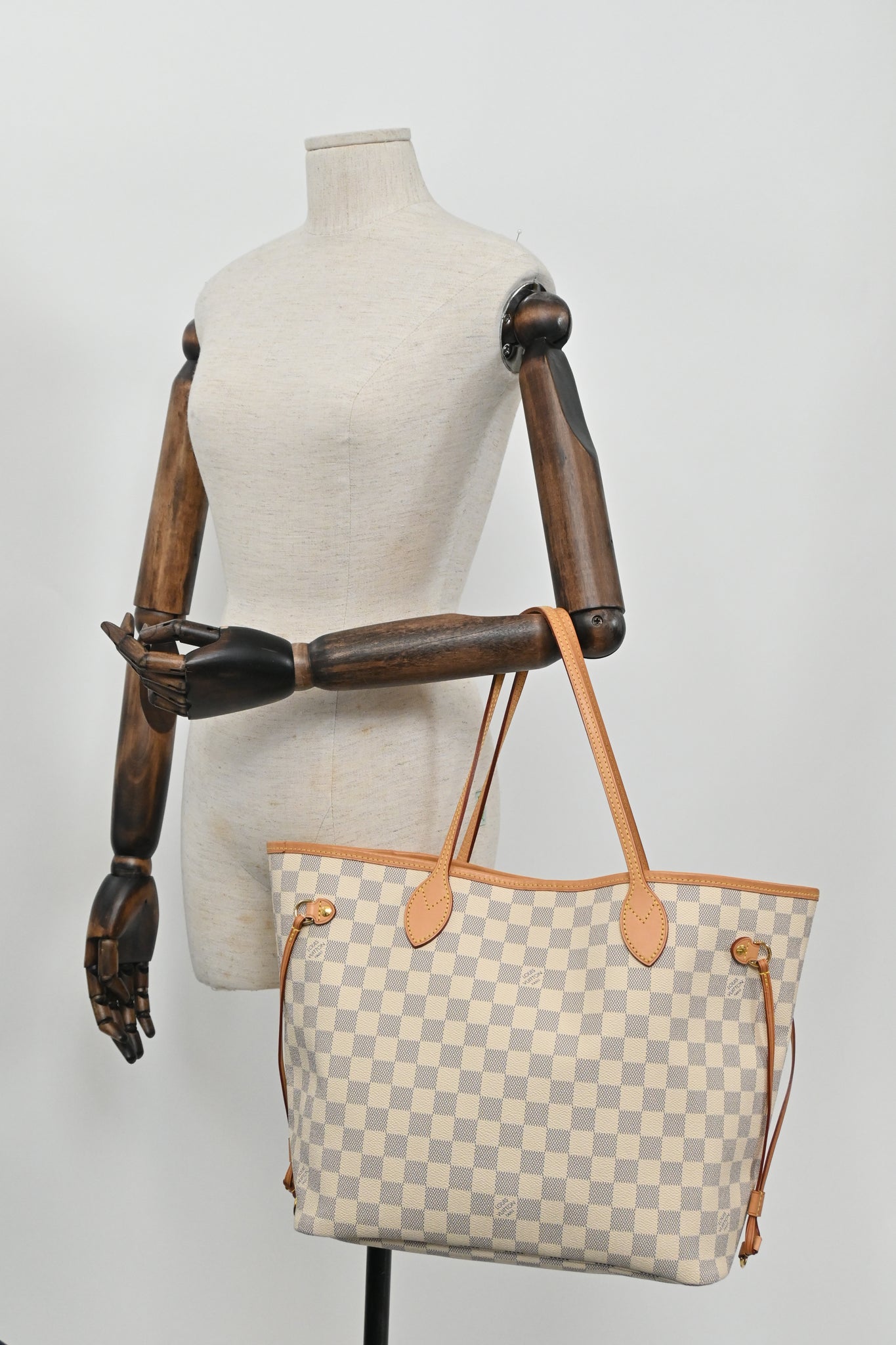 u4737_ww5964_louis_vuitton_7_1.jpg