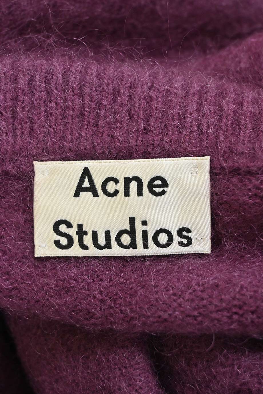 u4801_ww37096_acne_studios_3.jpg