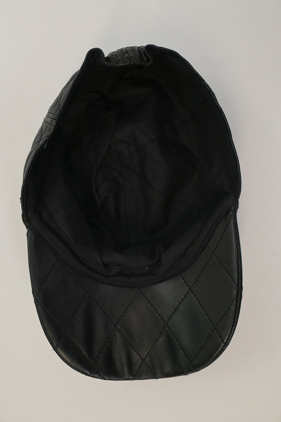 CHANEL 黒 キャップ WA3844] Chanel | Cap